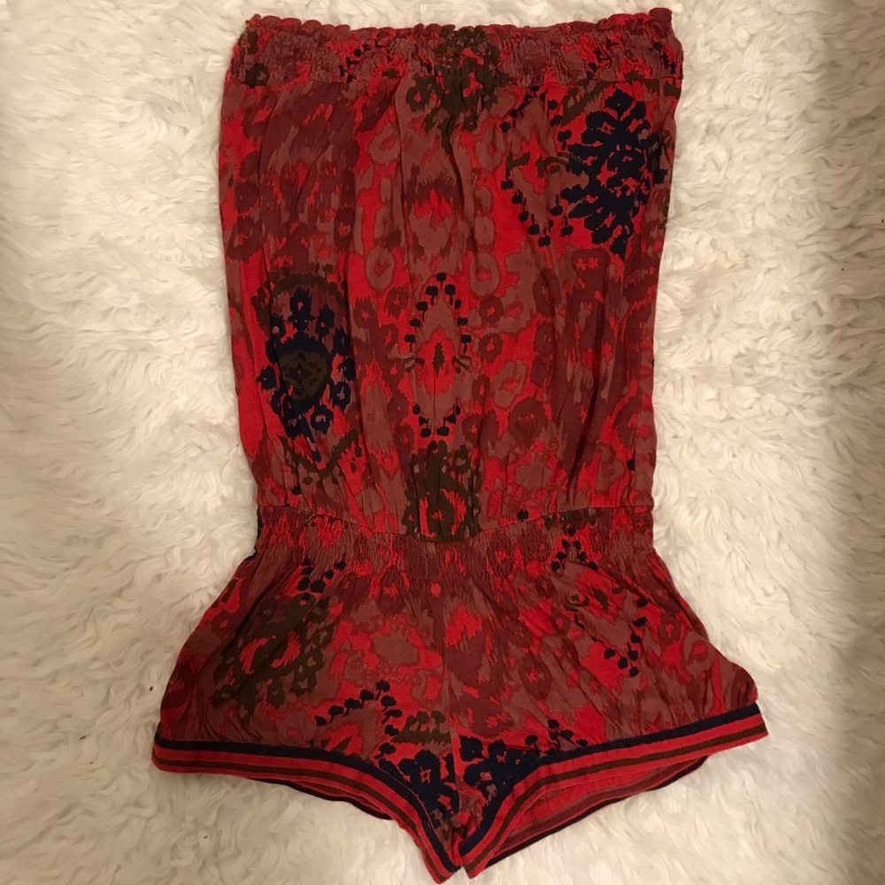 Strapless romper